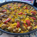 El cooksnap de @tesa.cuina cuando hizo Paella de La Safor, (con albóndigas) hecha con leña...🔥.
