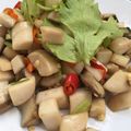 รูป Cooksnap ของ Wanwisa Jitaree เมื่อเขาทำ เห็ดออรินจิคั่วพริกเกลือ (เจ)# กินผักรักสุขภาพ 3