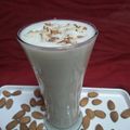 Neena Seth Pandey का कुकस्नैप जब उन्होंने बादाम की लस्सी(Badam Ki Lassi Recipe in Hindi) बनाया था।