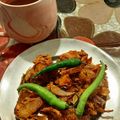 Anupama Maheshwari का कुकस्नैप जब उन्होंने कैप्शिकम अनियन क्रिस्प पकौड़ा(Capsicum onion crispy pakoda recipe in hindi) बनाया था।
