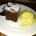 Réka Csurka Cooksnap-ja, amikor elkészítette a(z) Meggyes-diós brownie receptet.