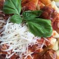 Szabad Antalné /Juditmama Cooksnap-ja, amikor elkészítette a(z) Olaszos húsgombócok paradicsomszószban penne tésztával receptet.