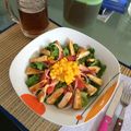 El cooksnap de David Rivas cuando hizo Ensalada de mango, cebolla, manzana, jitomate, pepino y carne de hamburgesa de pollo.