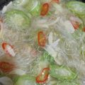 Cooksnap Sazana Sahaimi semasa beliau membuat Sup Petola dan Suun.