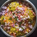 Komal Vasani's cooksnap of when they made રગડા પેટીસ (Ragda Patties Recipe In Gujarati).