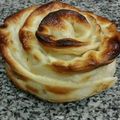 El cooksnap de Maca Di Giunta cuando hizo Rosas de empanadas de jamón y queso.