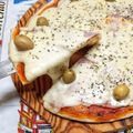 El cooksnap de Norali cuando hizo Pizza de sémolin con cebolla caramelizada. 🍻🍕.