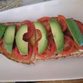 El cooksnap de María José cuando hizo Tostadas con ajo restregado, tomate y aguacate 🥑.