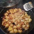⚡Welderwoman⚡'s cooksnap of when they made Cast iron onion garlic fried potatoes.