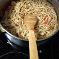 El cooksnap de Kike Villatoro cuando hizo Tallarines fritos.