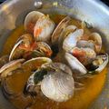 Steffi Dias's cooksnap of when they made STEAMED CLAMS WITH TOMATOES AND CILANTRO. JON STYLE.