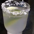  Chef Richa pathak. का कुकस्नैप जब उन्होंने लेमन सोडा ड्रिंक (lemon soda drink recipe in Hindi) बनाया था।