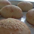 صورة من Amna Ahmed، شاركها بعد تجربة وصفة خبز البرغر 😋