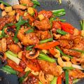 รูป Cooksnap ของ Kraijan Suwansanya เมื่อเขาทำ ไก่ผัดเม็ดมะม่วงหิมพานต์