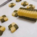 中二中的宅宅 的 格子餅乾 【四種材料、無蛋】 cooksnap