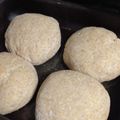 El cooksnap de Paola Santos cuando hizo Pan de Hamburguesas integrales Veganos.
