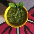 Dr. Pushpa Dixit का कुकस्नैप जब उन्होंने धनिया कच्चा आम चटनी (Dhaniya Kacche AAm ki Chutney Recipe in Hindi) बनाया था।