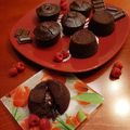 Cooksnap από tahitian στη συνταγή Σουφλέ σοκολάτας γεμιστό με φράουλα (νηστίσιμο) ♠️💜
