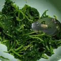 Cooksnap dari Intan Hanafiah untuk resep Sigeumchi-namul atau Bayam ala Banchan (side dish Korea)