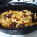 Cooksnap από Harley στη συνταγή Πατάτες με λουκάνικα στη γάστρα