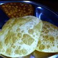  Chef Richa pathak. का कुकस्नैप जब उन्होंने पंजाबी छोले भटूरे (Punjabi chhole bhature) बनाया था।
