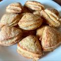 il Mara quando ha preparato Tvorogli pechenyelar -biscotti Uzbeki alla ricotta-