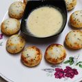 Dipti Mehrotra का कुकस्नैप जब उन्होंने सूजी अप्पे विद सांबर (suji appe with sambar recipe in Hindi) बनाया था।