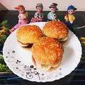 Mamta Dwivedi का कुकस्नैप जब उन्होंने बर्गर (Burger recipe in Hindi) बनाया था।