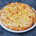 Debalina Banerjee's cooksnap of when they made চিজি ভেজ ইনস্ট্যান্ট তাওয়া পিজ্জা (cheesy veg instant tawa pizza recipe in Bengali).