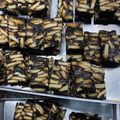 Cooksnap Julie Estelle semasa beliau membuat Kek Batik Cadbury.