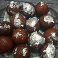 Saira Imran's cooksnap of when they made Gulab Jamun..😍😍.
