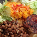 El cooksnap de Amparo&Ari cuando hizo Atún fresco con alubias tostadas y ensalada - plato único.