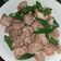 Cheng Joanne 的 秋葵蒜片炒雞腿肉 cooksnap