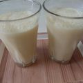 Saira Abdullah's cooksnap of when they made Mango shake 👌.