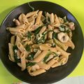 El cooksnap de Amparo Muñoz Lerma cuando hizo Macarrones con espinacas, calamar y almejas.