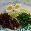 El cooksnap de fabian goerki cuando hizo RAMEN podrianos decir que es una sopa de fideos.