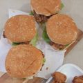 Aamna Saad's cooksnap of when they made Crispy chicken Zinger burger.