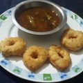 Supriya Devkar 's cooksnap of when they made मेदू वडा (medu vada recipe in marathi).