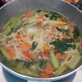 Cooksnap Idrul Shazril Sae'di semasa beliau membuat Sup Sayur.