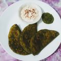 Chandra kamdar का कुकस्नैप जब उन्होंने पालक थेपला (palak thepla recipe in Hindi) बनाया था।