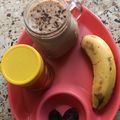 Noopur Alok Vaishnav's cooksnap of when they made Banana date shake.