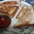 Deepa jain का कुकस्नैप जब उन्होंने वेजिटेबल मैयो सैंडविच (vegetable mayo sandwich recipe in Hindi) बनाया था।