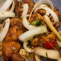 Cooksnap MocQue semasa beliau membuat Ayam balado 2.0.