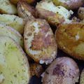 Gabriella Gál Cooksnap-ja, amikor elkészítette a(z) Serpenyőben sült vajas, fokhagymás újburgonya! VEGÁN receptet.
