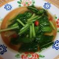Cooksnap Julia ALeen Aireish semasa beliau membuat Sawi Tumis Air.