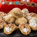 صورة من Alissa، شاركها بعد تجربة وصفة تارتولات التويل بالجوزية وحلوة الجوزة 😍😍😍
