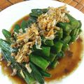 รูป Cooksnap ของ จุไรรัตน์ ทาธิวัน((fb.Jurairat Thathiwan)) เมื่อเขาทำ กระเจี๊ยบผัดเต้าเจี้ยว