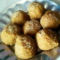 Vanita Kukadia's cooksnap of when they made ચૂરમા ના લાડુ.