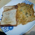 Hadia Hassan 😍's cooksnap of when they made Green Oinon Omelette With Bread slices.