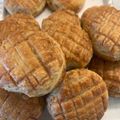 Évi Varga Cooksnap-ja, amikor elkészítette a(z) Leveles tepertős pogácsa receptet.